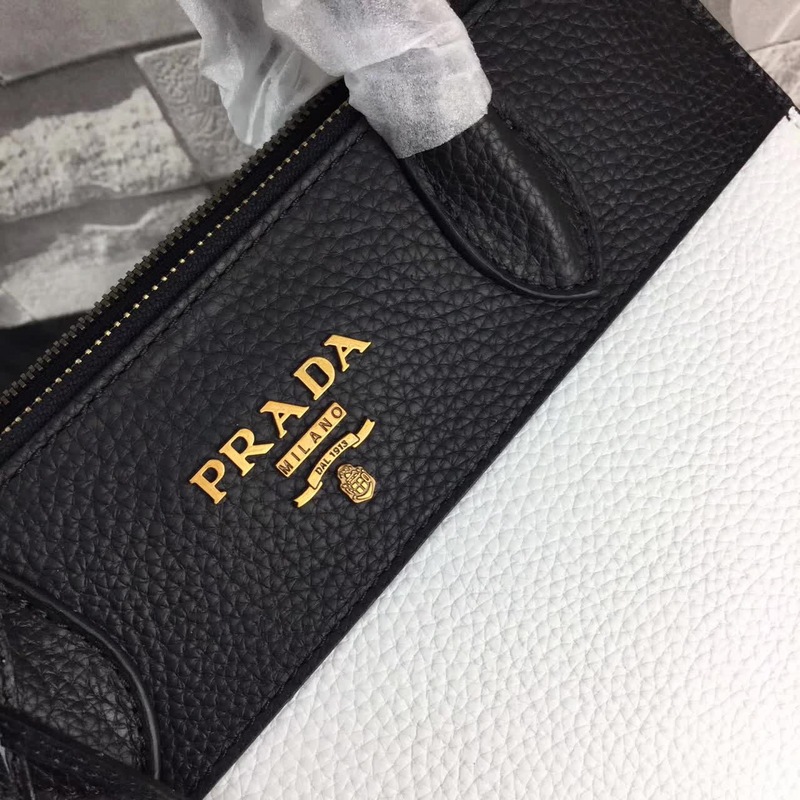 2018 New Prada Handbags 1022 Black White 30.5*23*15 | Top Replica Bags