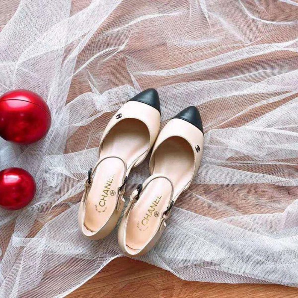 Chanel Women Low Heel Pumps Nude CHS-108