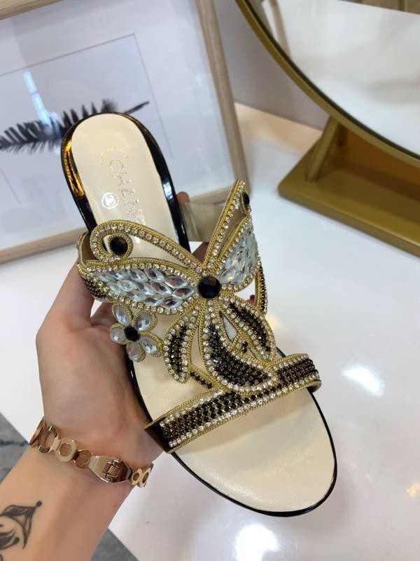 Chanel Women Mid Heel Mule Sandals White CHS-154