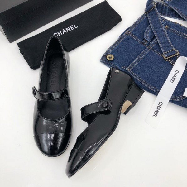Chanel Women Loafers Black CHS-173