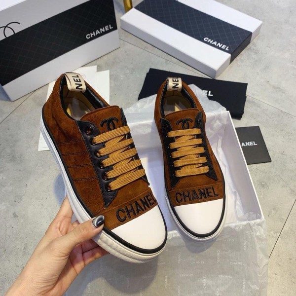 Chanel Women Low-Top Sneakers Brown CHS-023