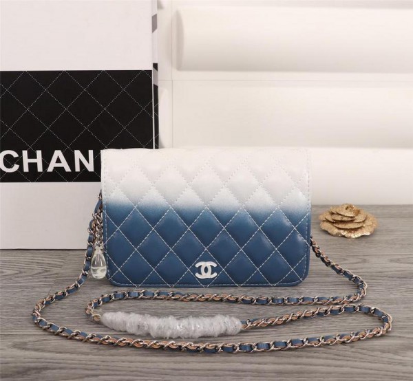 Chanel Gradient Wallet On Chain CH154-Blue