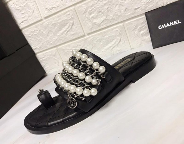Chanel Women Slide Sandals Black CHS-085