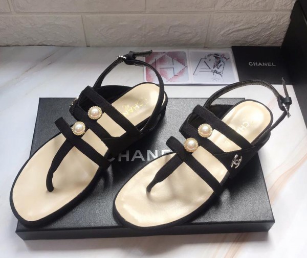 Chanel Women Thong Flat Sandals Black CHS-089