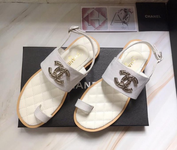 Chanel Women Flat Sandals White CHS-101