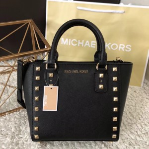 Michael Kors Totes Black Small Size (MK740)