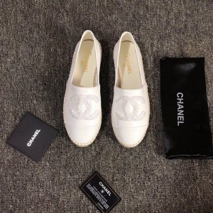 Chanel Women Espadrille Flats White CHS-146