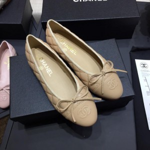 Chanel Women Ballet Flats Beige CHS-190