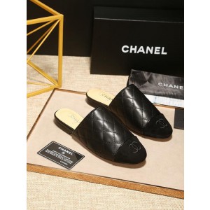 Chanel Women Slippers Black CHS-264