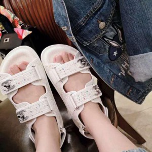 Chanel Women Flat Sandals White CHS-063